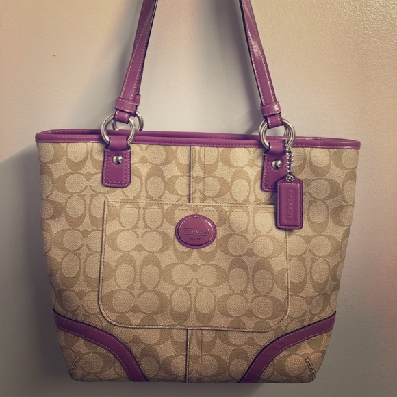 Coach Handbags - Vintage Coach Handbag